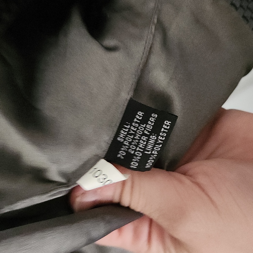 Grey suit set 😍 - Picture 4 of 8